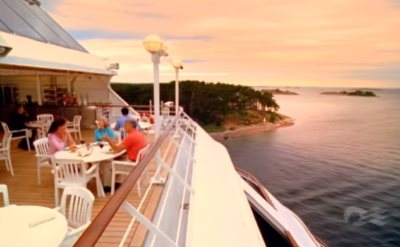 Pacific Princess ship