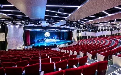 MSC Meraviglia theatre